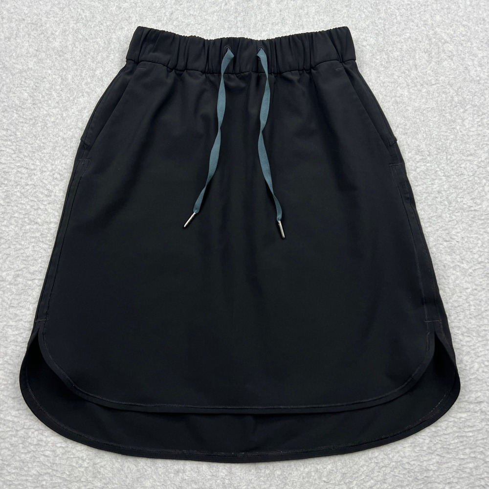 Lululemon On The‎ Fly Skirt 21" Womens 4 Black Luxtreme Modest Travel Tie W8897S